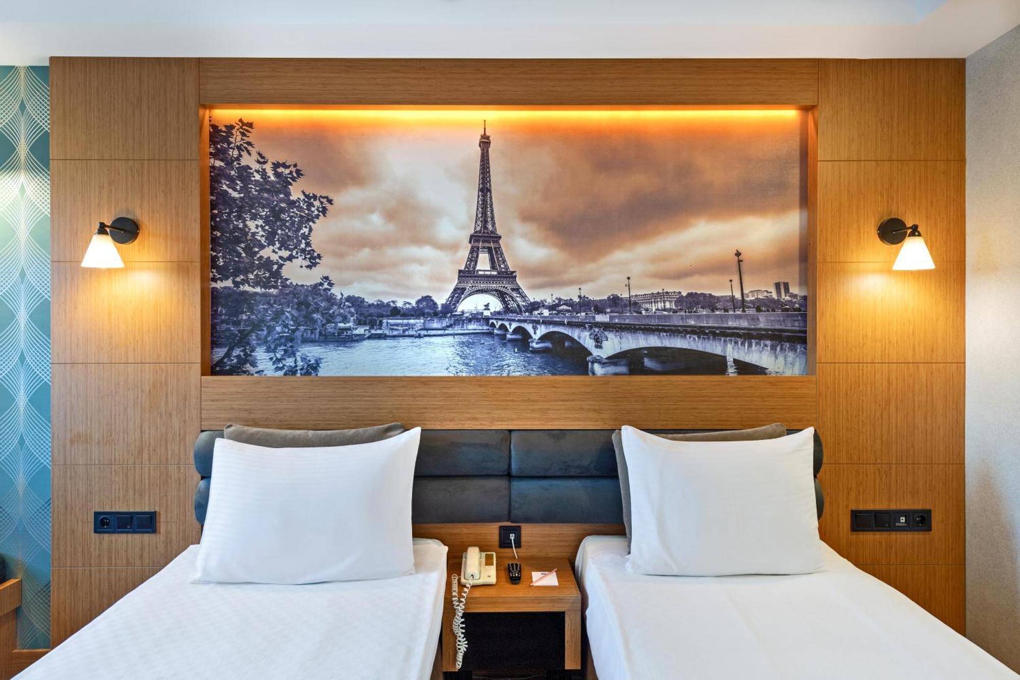 Sealife Family Otel 5*